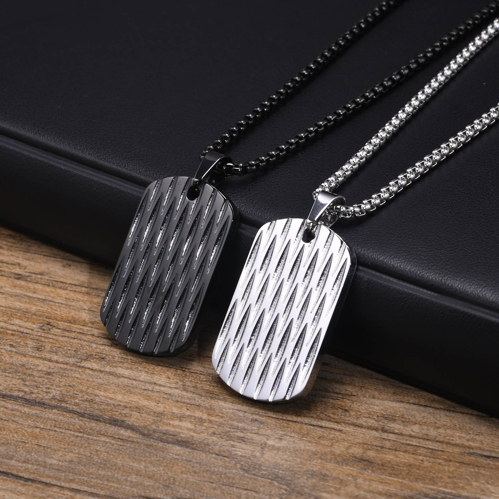 Mprainbow Mens Dog Tag Necklac - огляд і ціна Mens Fashion In The 1920S